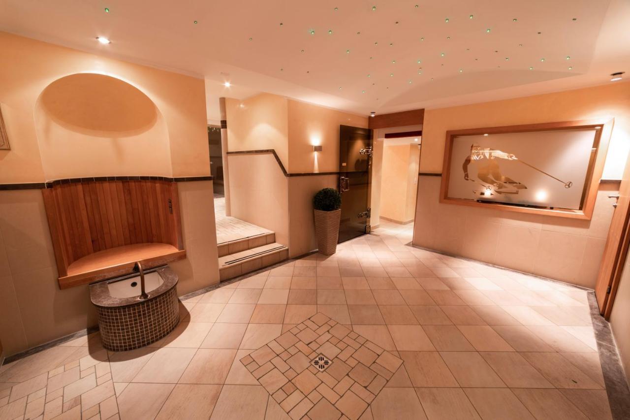 Hotel Ulli Zuers Bagian luar foto