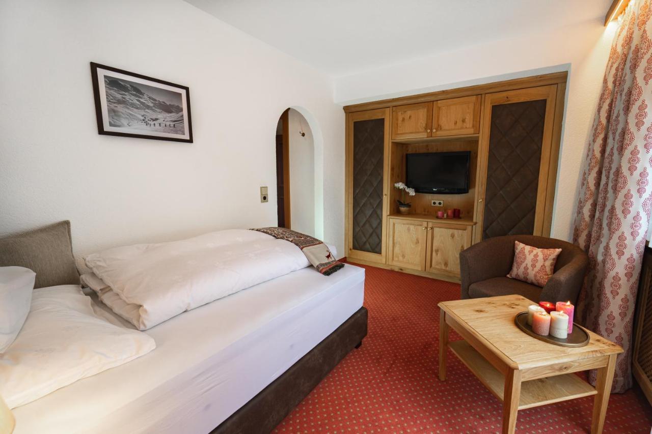 Hotel Ulli Zuers Bagian luar foto