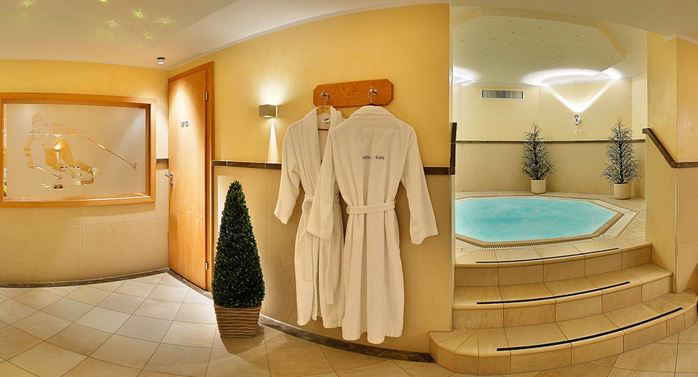 Hotel Ulli Zuers Bagian luar foto